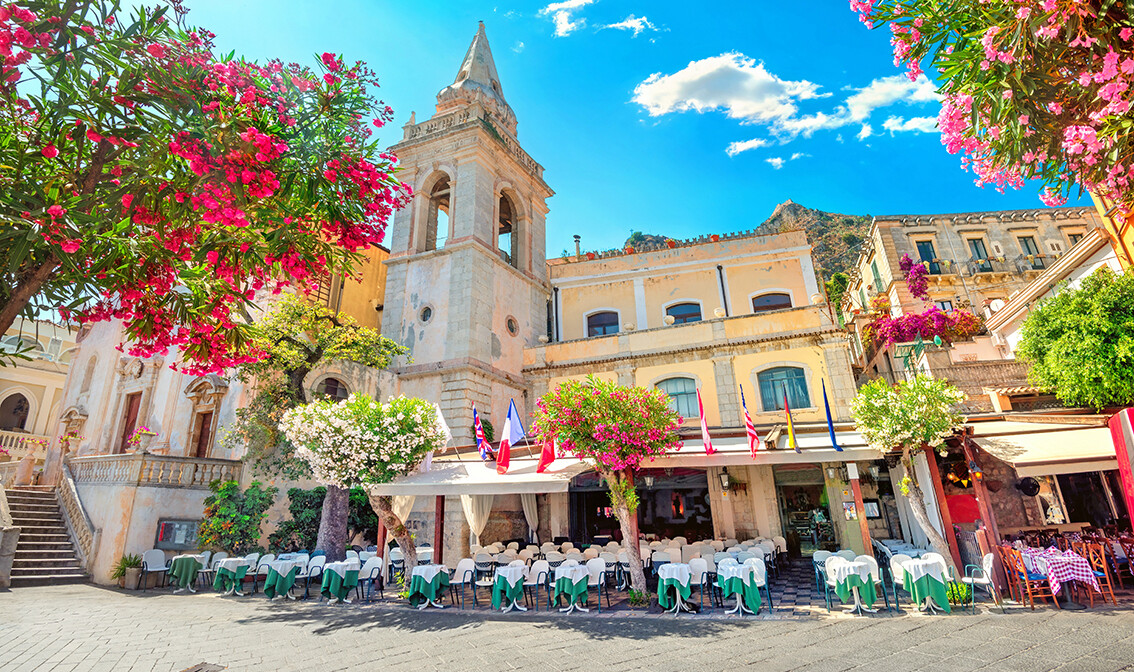 Sicilija, Taormina, crkva San Giuseppe na Trgu IX Aprile