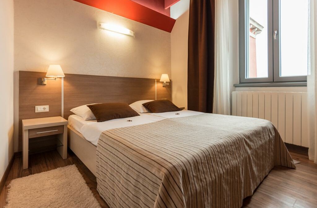 Wellness u Hrvatskoj, Motovun, Hotel Kaštel, spavaća soba.