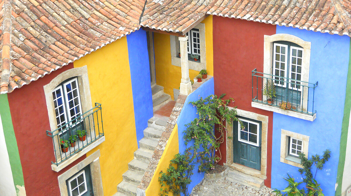 Šarene kuće u Obidosu, putovanje u Portugal